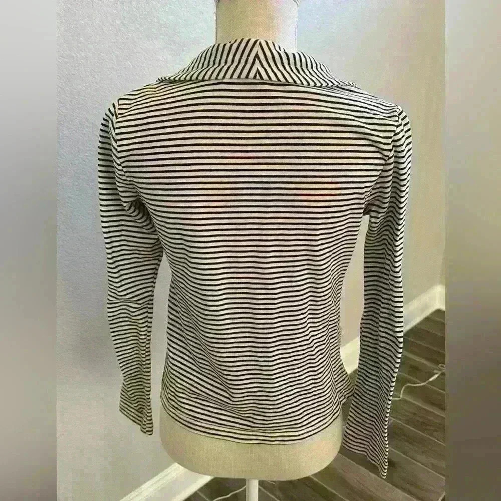 Forever21 black and white blazer- Medium - Picture 4 of 5